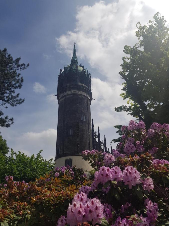 Fewo "Mohnblume" Am Stadtpark Daire Wittenberg Dış mekan fotoğraf